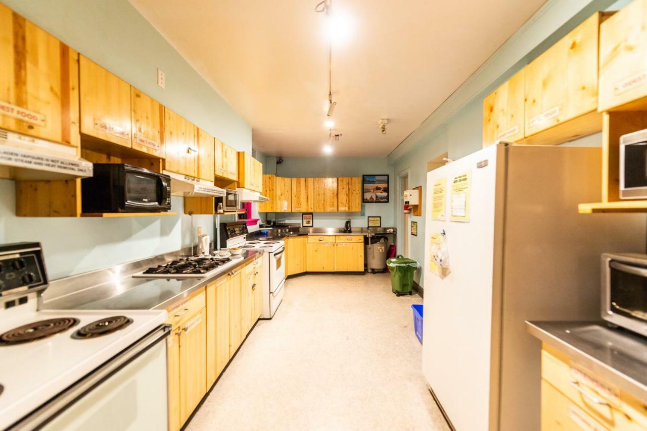 Ocean Island Inn | Backpackers | Suites Victoria Esterno foto